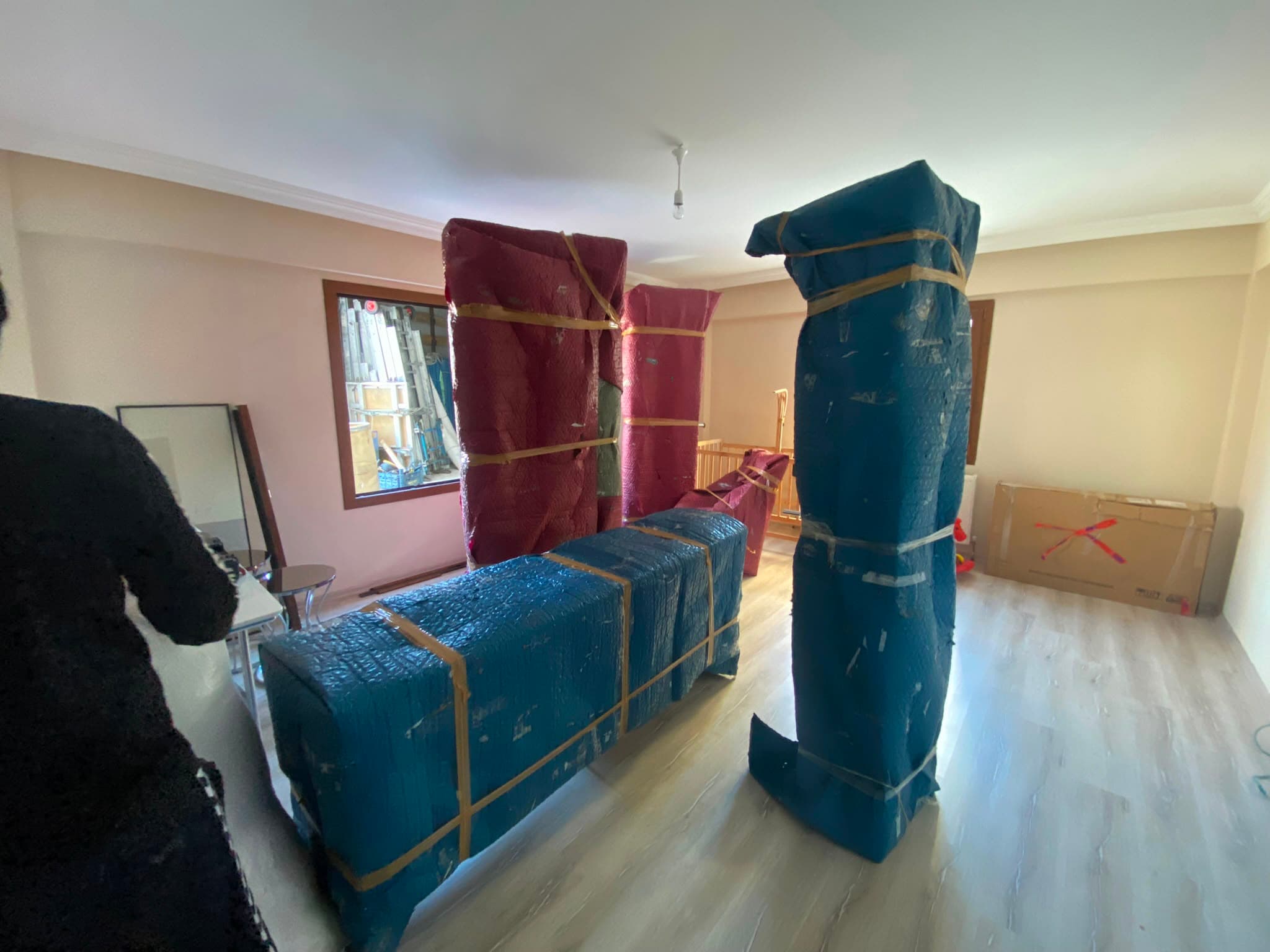 Uşak evden eve nakliyat — paketlenmiş eşyalar taşınmaya hazır